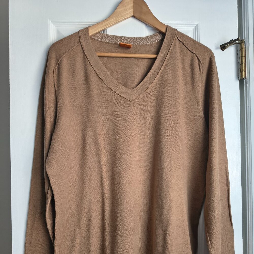 Hugo Boss Sweater Mens L Tan Pullover V Neck Casual